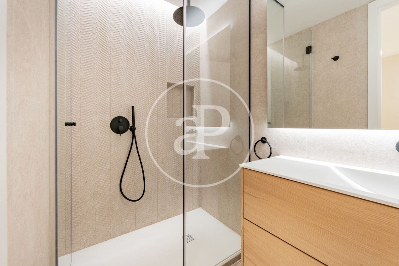 Apartamento de 3 habitaciones en Madrid ciudad en venta - 2.920.000 € (Ref: 9645037)