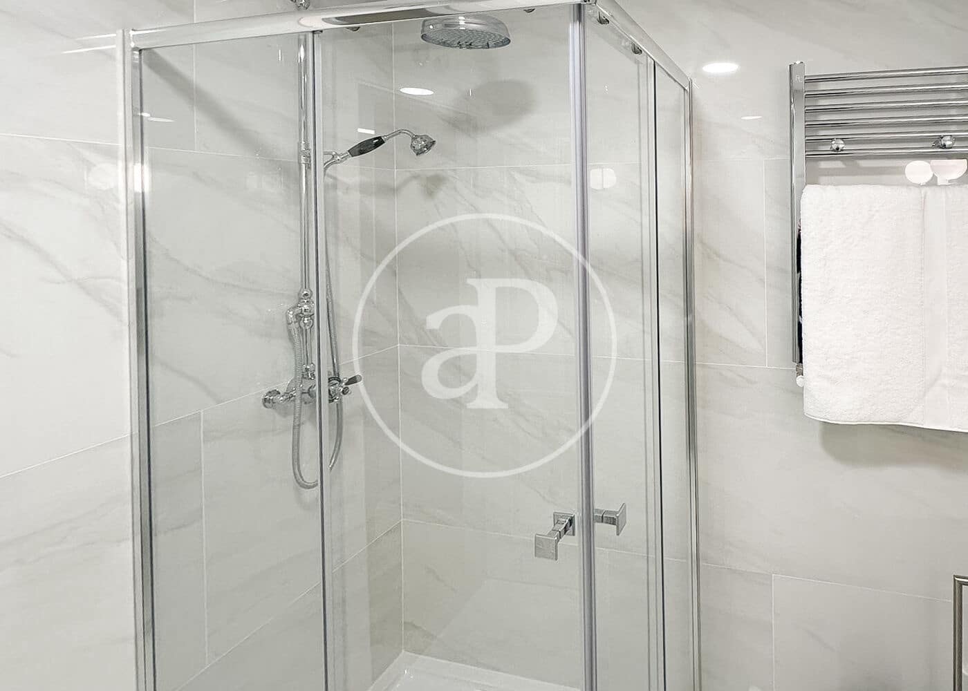 2 bedroom Apartment for rent in Madrid city - € 2,750 (Ref: 9648129)