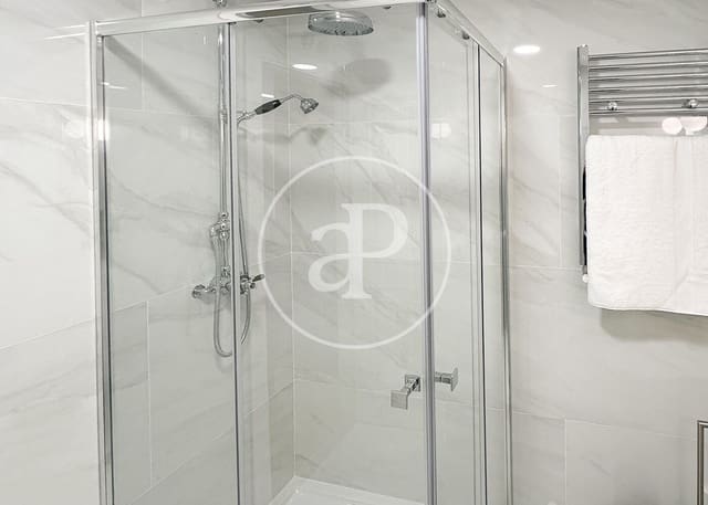 2 bedroom Apartment for rent in Goya, Madrid city - € 2,750 (Ref: 9648129)