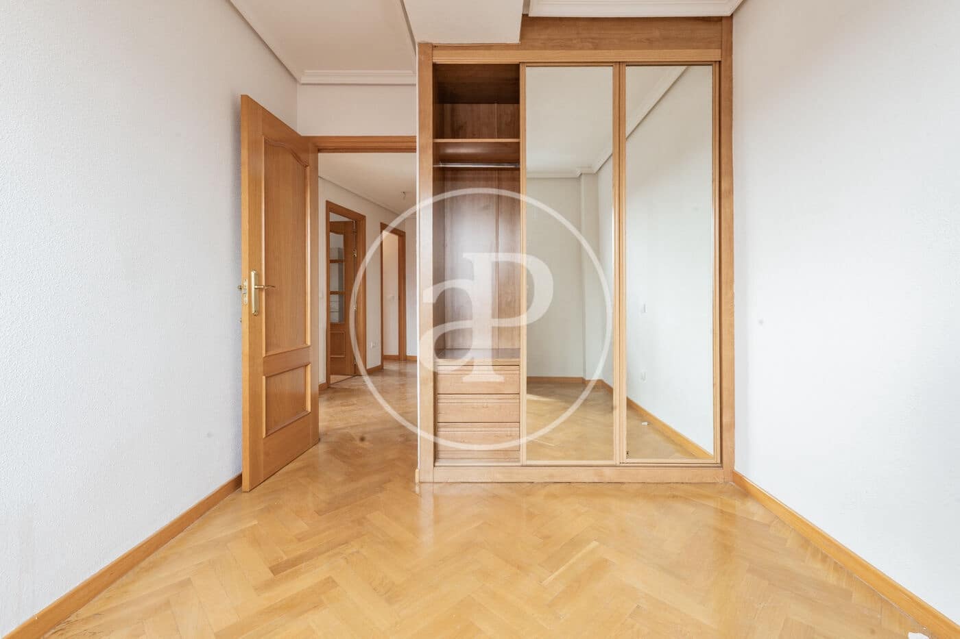 4 bedroom Apartment for sale in Madrid city - € 750,000 (Ref: 9648131)