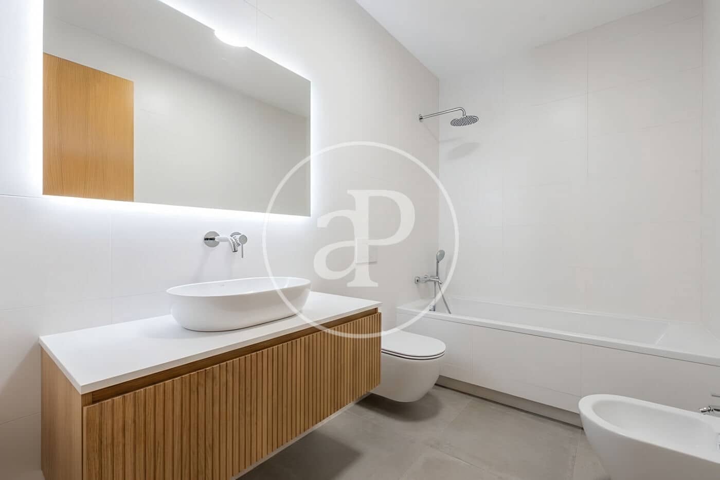 4 bedroom Apartment for sale in Madrid city - € 750,000 (Ref: 9648131)