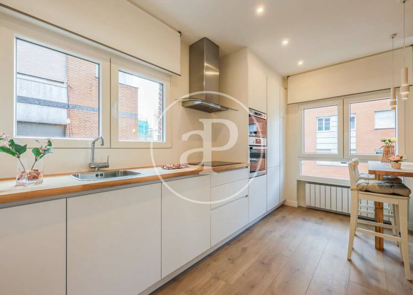 2 Zimmer Apartment zu vermieten in Madrid Stadt - 2.200 € (Ref: 9648132)