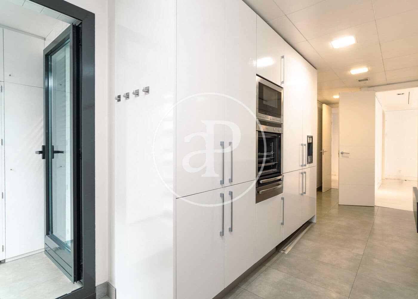 3 Zimmer Apartment zu vermieten in Madrid Stadt mit Pool - 7.400 € (Ref: 9652014)