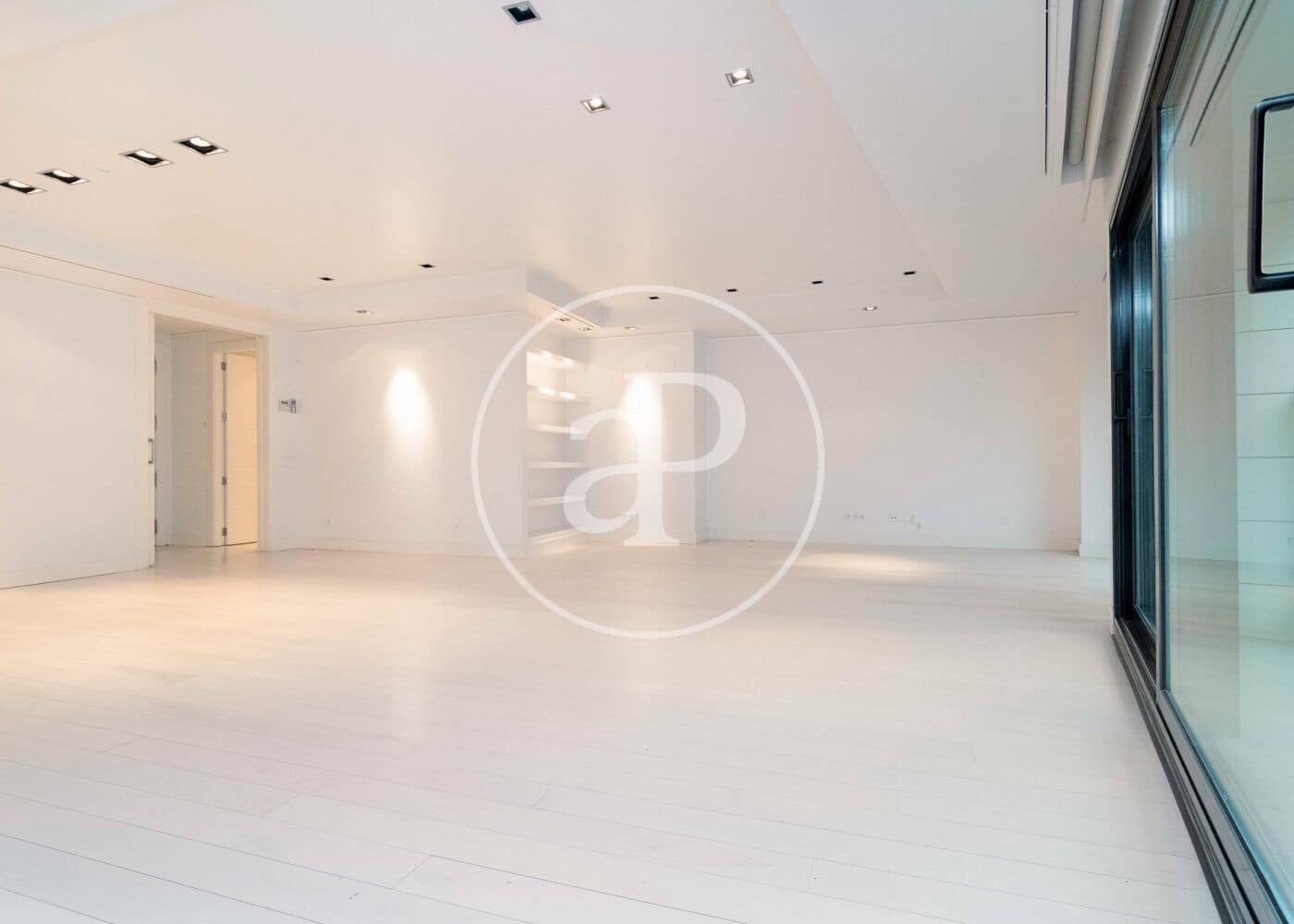 3 Zimmer Apartment zu vermieten in Madrid Stadt mit Pool - 7.400 € (Ref: 9652014)