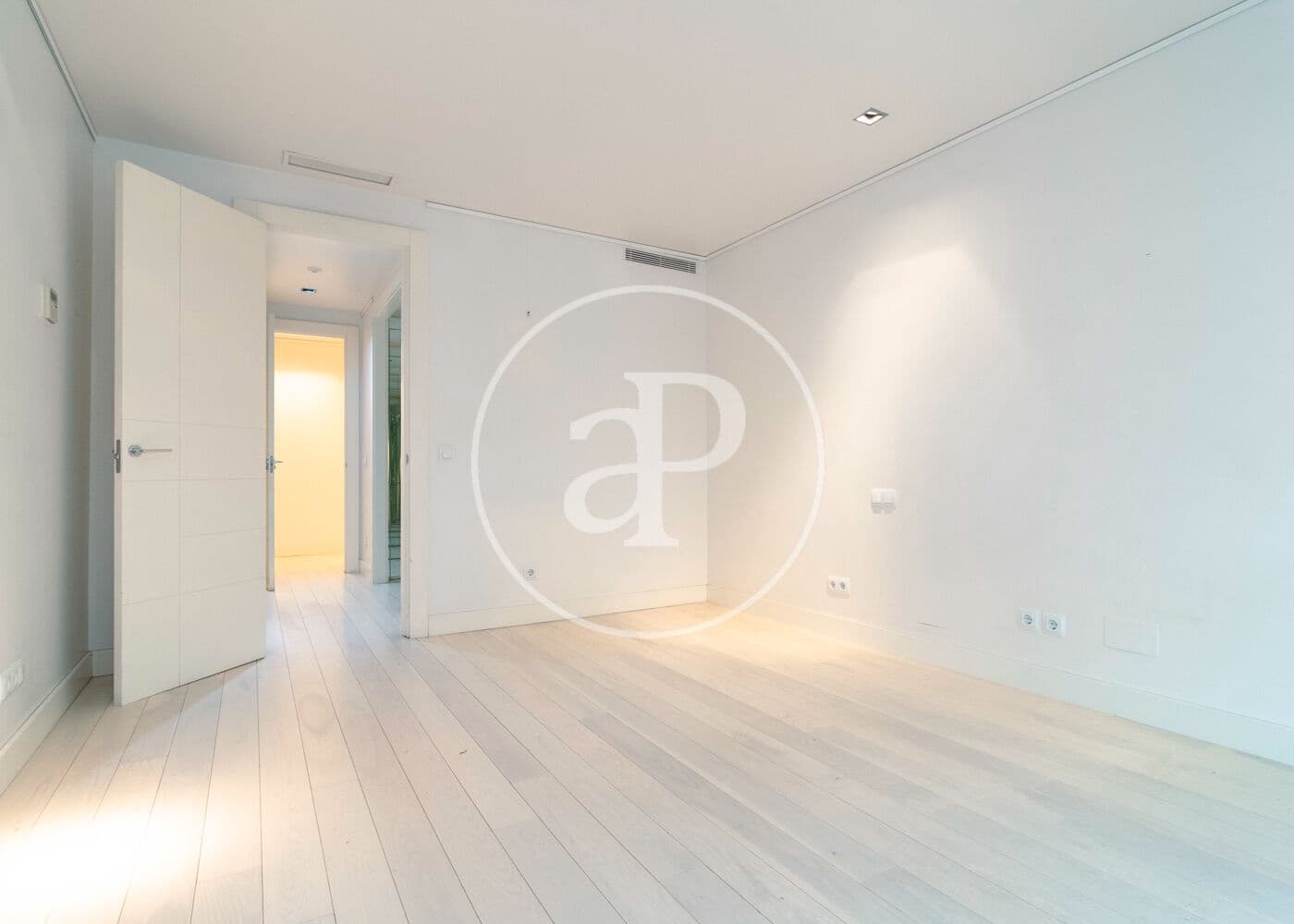 3 Zimmer Apartment zu vermieten in Madrid Stadt mit Pool - 7.400 € (Ref: 9652014)