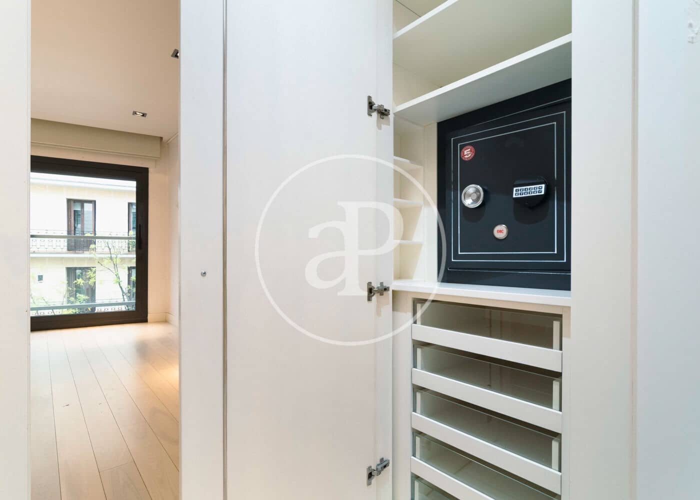 3 Zimmer Apartment zu vermieten in Madrid Stadt mit Pool - 7.400 € (Ref: 9652014)