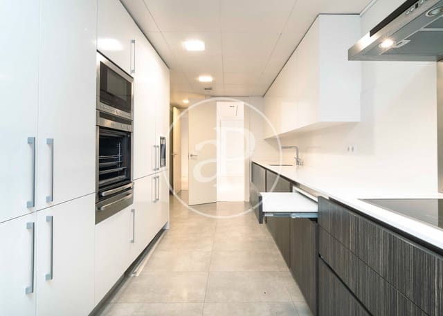 3 Zimmer Apartment zu vermieten in Almagro, Madrid Stadt mit Pool - 7.400 € (Ref: 9652014)