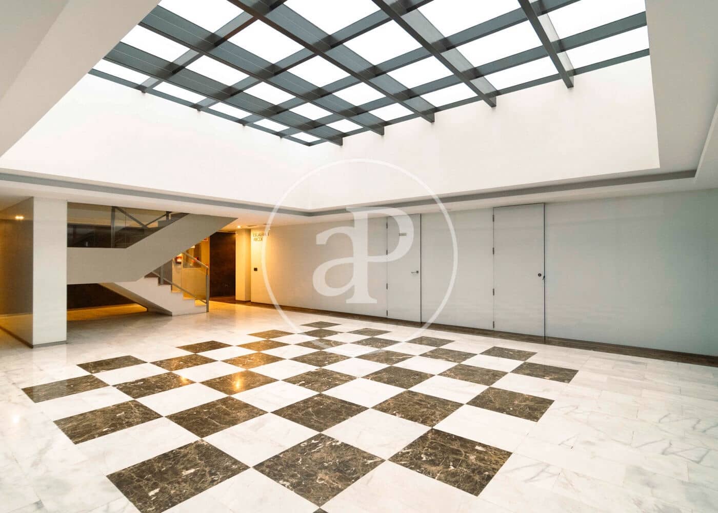 3 Zimmer Apartment zu vermieten in Madrid Stadt mit Pool - 7.400 € (Ref: 9652014)