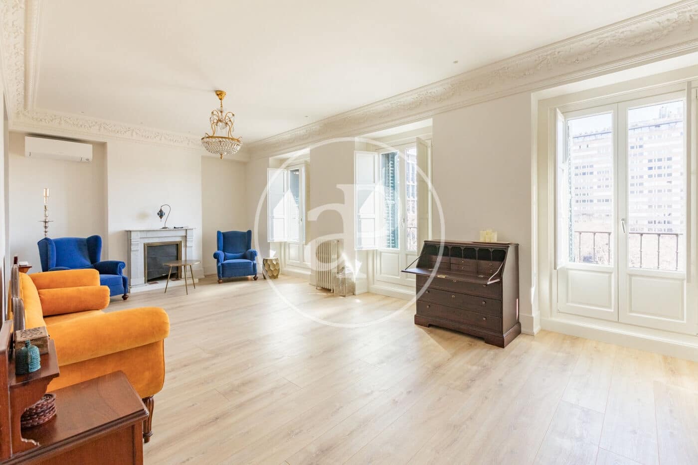 3 quarto Apartamento para arrendar em Madrid cidade - 8 000 € (Ref: 9652016)