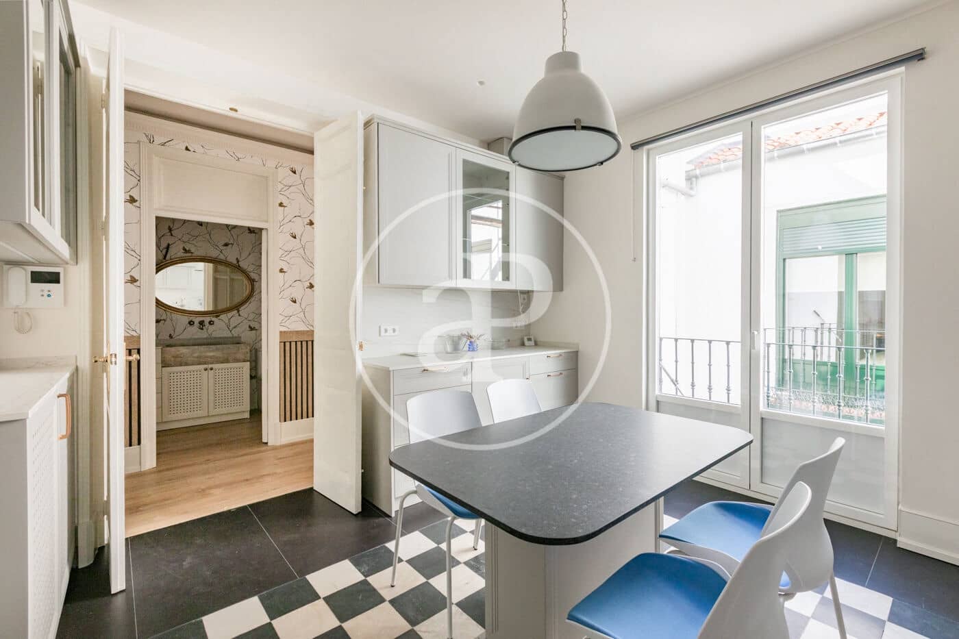 3 quarto Apartamento para arrendar em Madrid cidade - 8 000 € (Ref: 9652016)