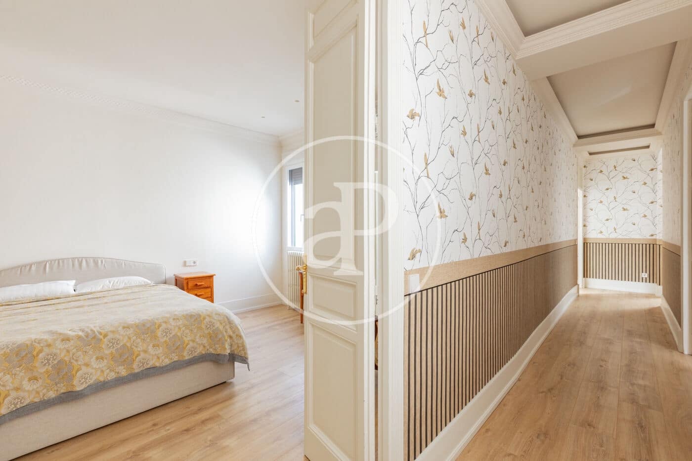 3 quarto Apartamento para arrendar em Madrid cidade - 8 000 € (Ref: 9652016)