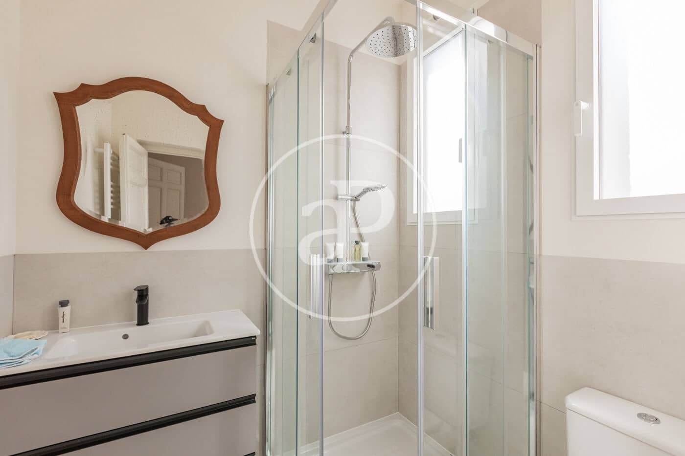 3 quarto Apartamento para arrendar em Madrid cidade - 8 000 € (Ref: 9652016)