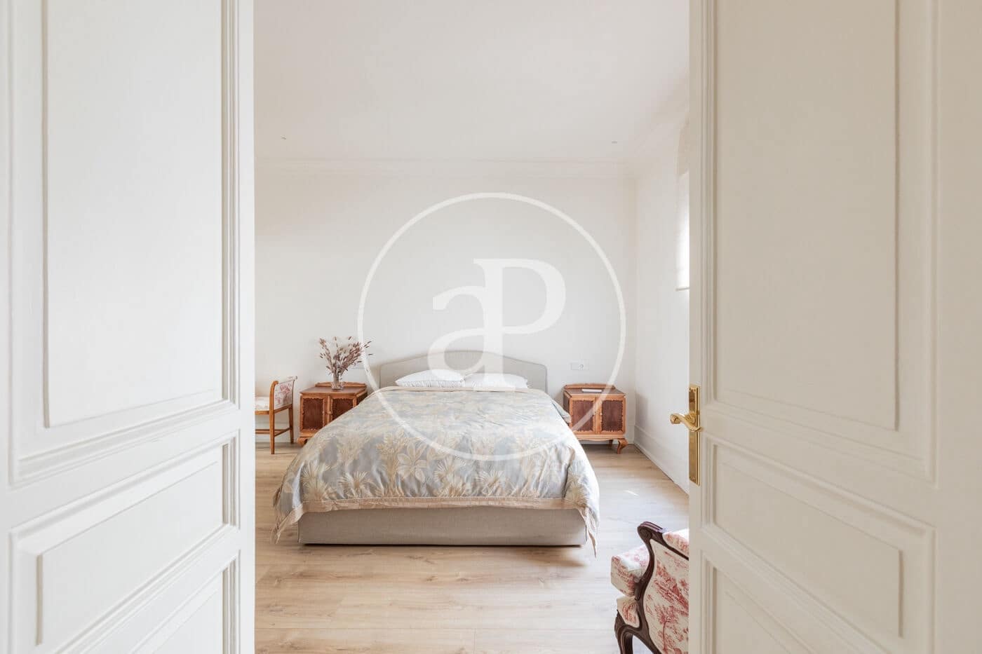 3 quarto Apartamento para arrendar em Madrid cidade - 8 000 € (Ref: 9652016)