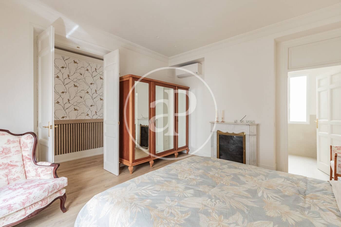 3 quarto Apartamento para arrendar em Madrid cidade - 8 000 € (Ref: 9652016)