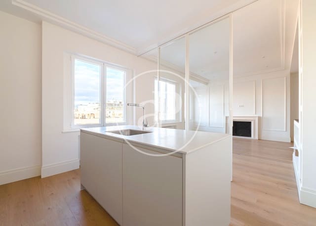 3 slaapkamer Appartement te koop in Rios Rosas, Madrid stad - € 1.580.000 (Ref: 9652017)