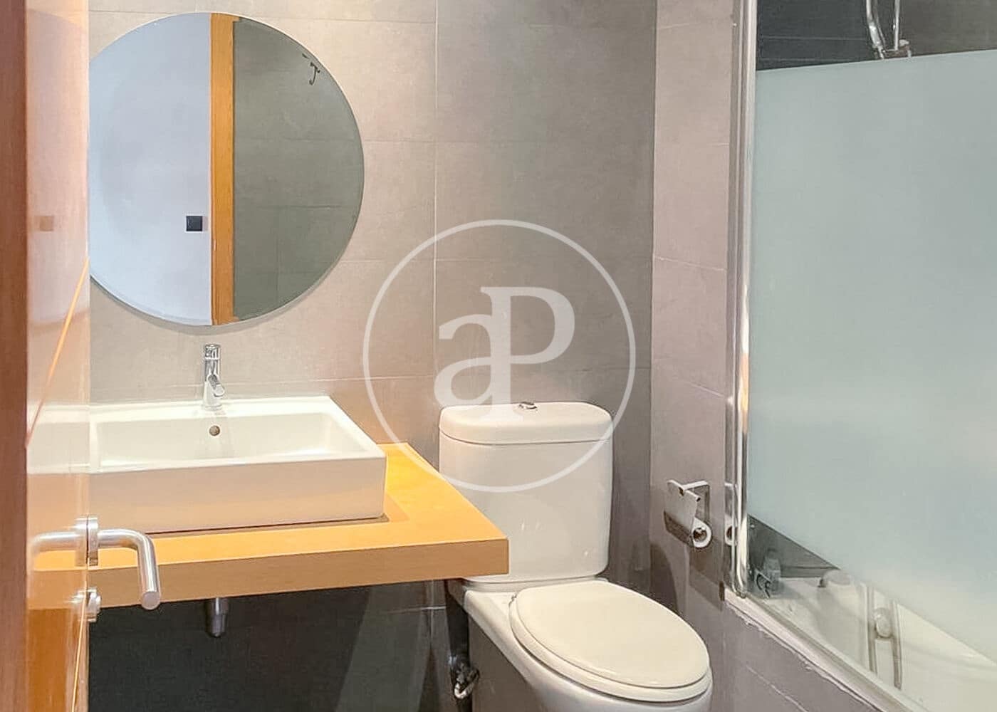 2 slaapkamer Appartement te koop in Madrid stad met zwembad - € 705.000 (Ref: 9656105)