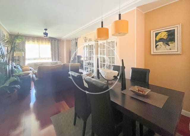 3 sypialnia Apartament do wynajęcia w Alameda de Osuna, Miasto Madryt z basenem - 3 000 € (Ref: 9656107)