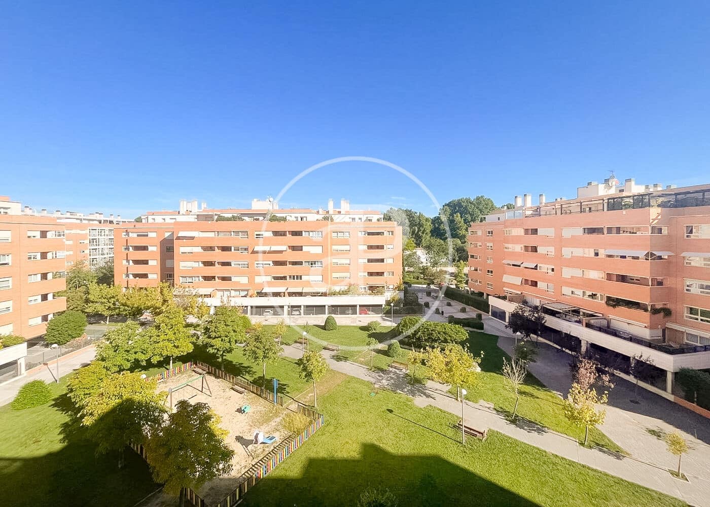 3 sypialnia Apartament do wynajęcia w Miasto Madryt z basenem - 3 000 € (Ref: 9656107)