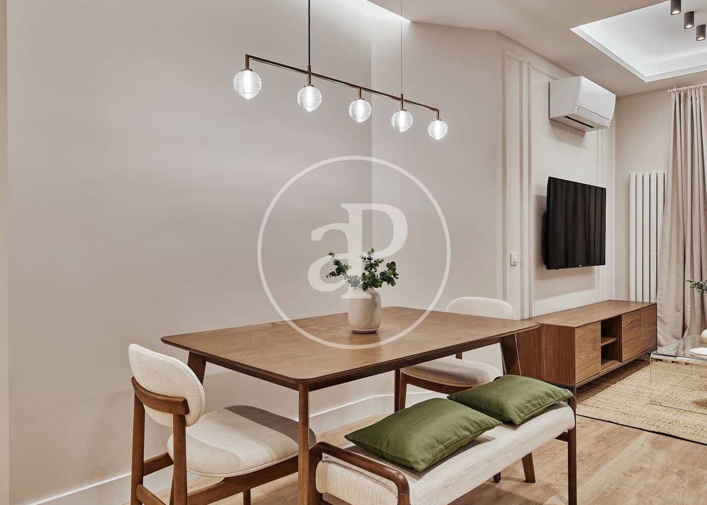 2 bedroom Apartment for sale in Madrid city - € 899,000 (Ref: 9656110)