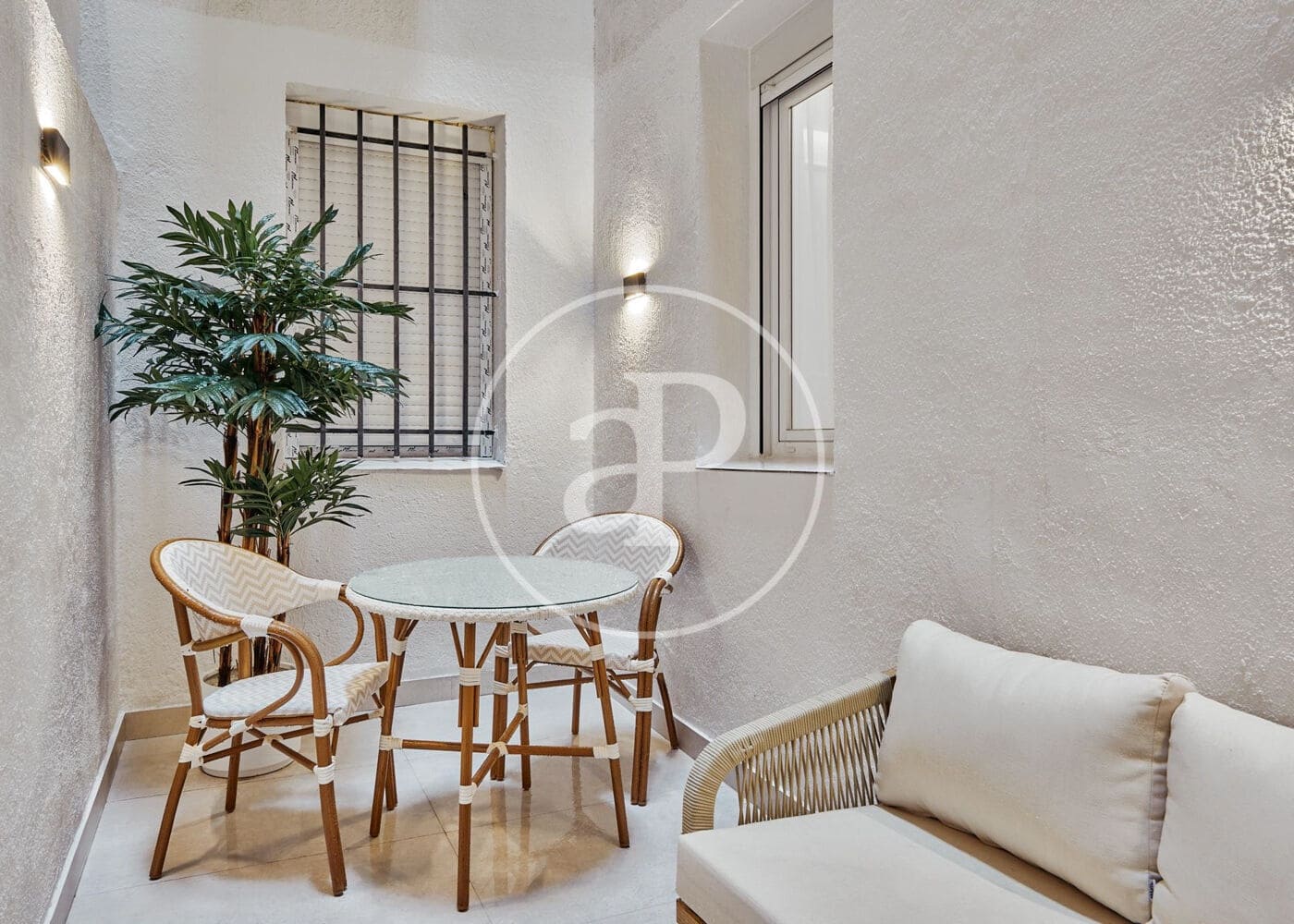 2 bedroom Apartment for sale in Madrid city - € 899,000 (Ref: 9656110)