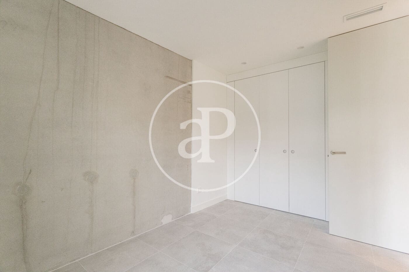 Appartement de 2 chambres à louer à Madrid ville - 1 900 € (Ref: 9656111)