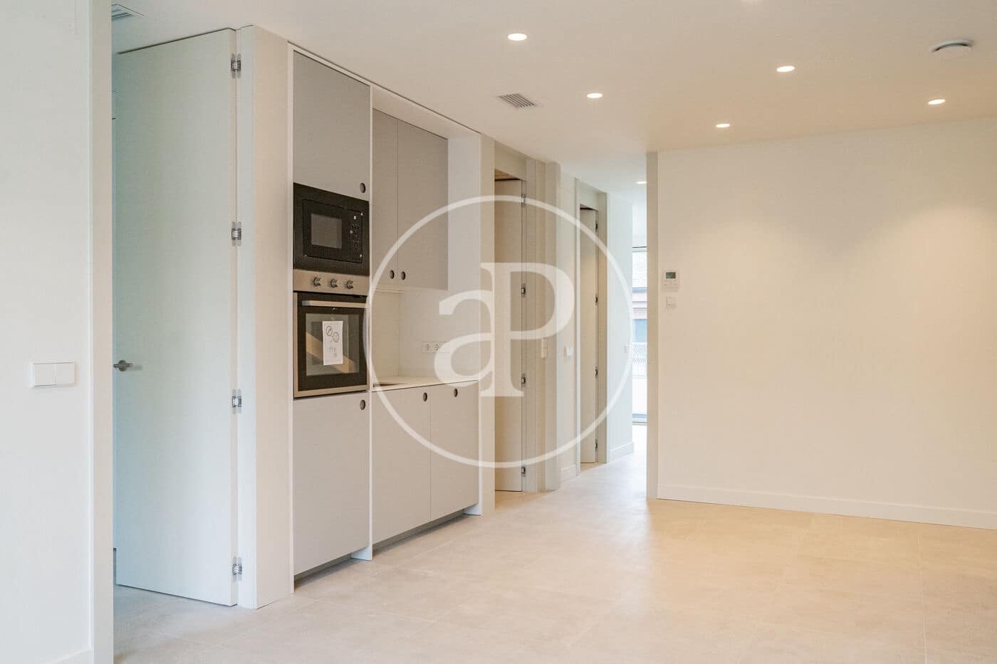 Appartement de 2 chambres à louer à Madrid ville - 1 900 € (Ref: 9656111)