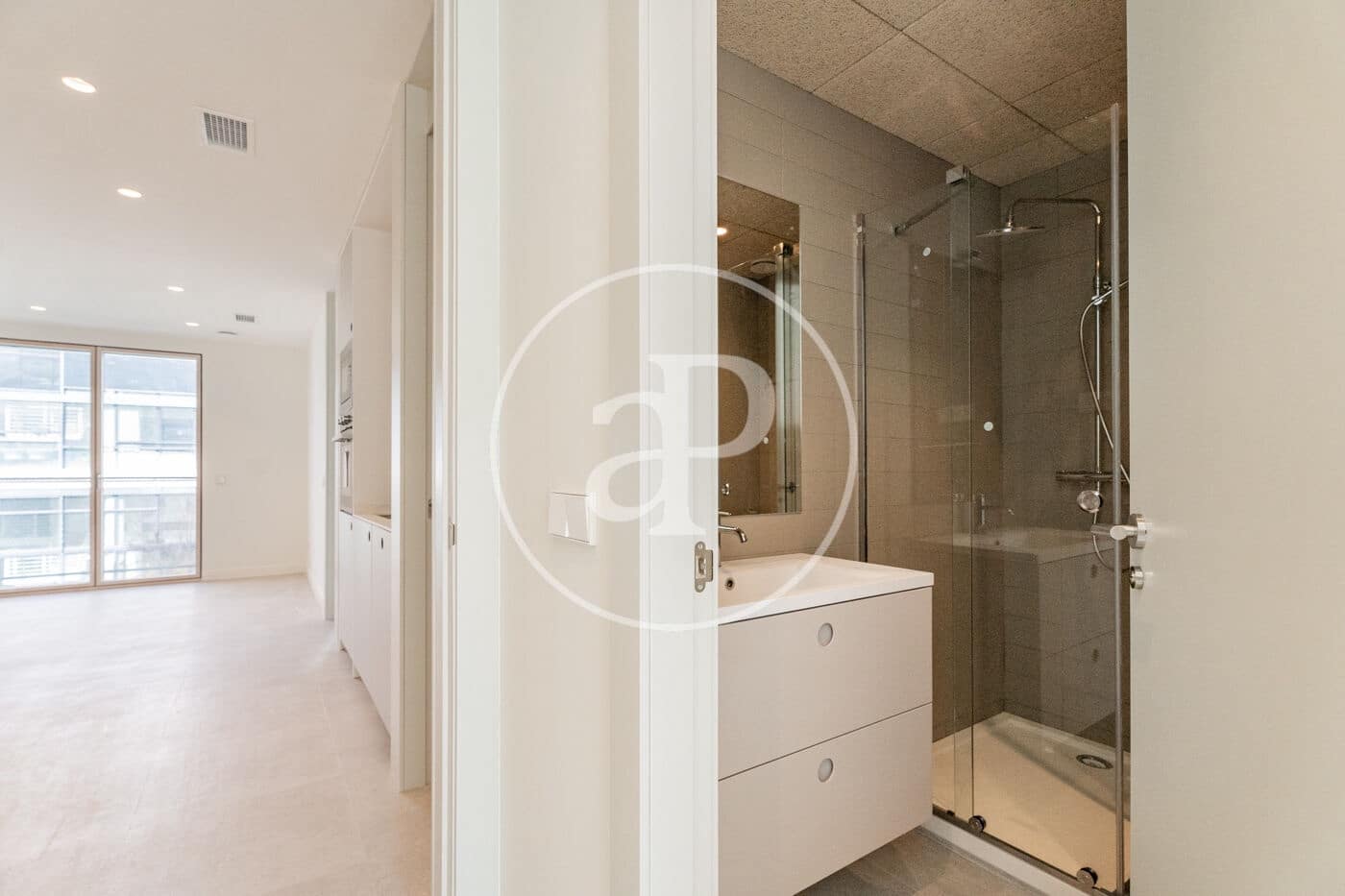 Appartement de 2 chambres à louer à Madrid ville - 1 900 € (Ref: 9656111)