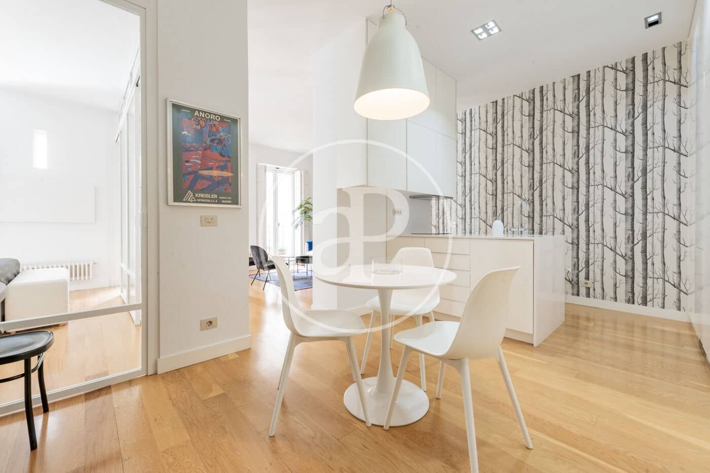 1 slaapkamer Appartement te huur in Madrid stad - € 1.900 (Ref: 9659445)