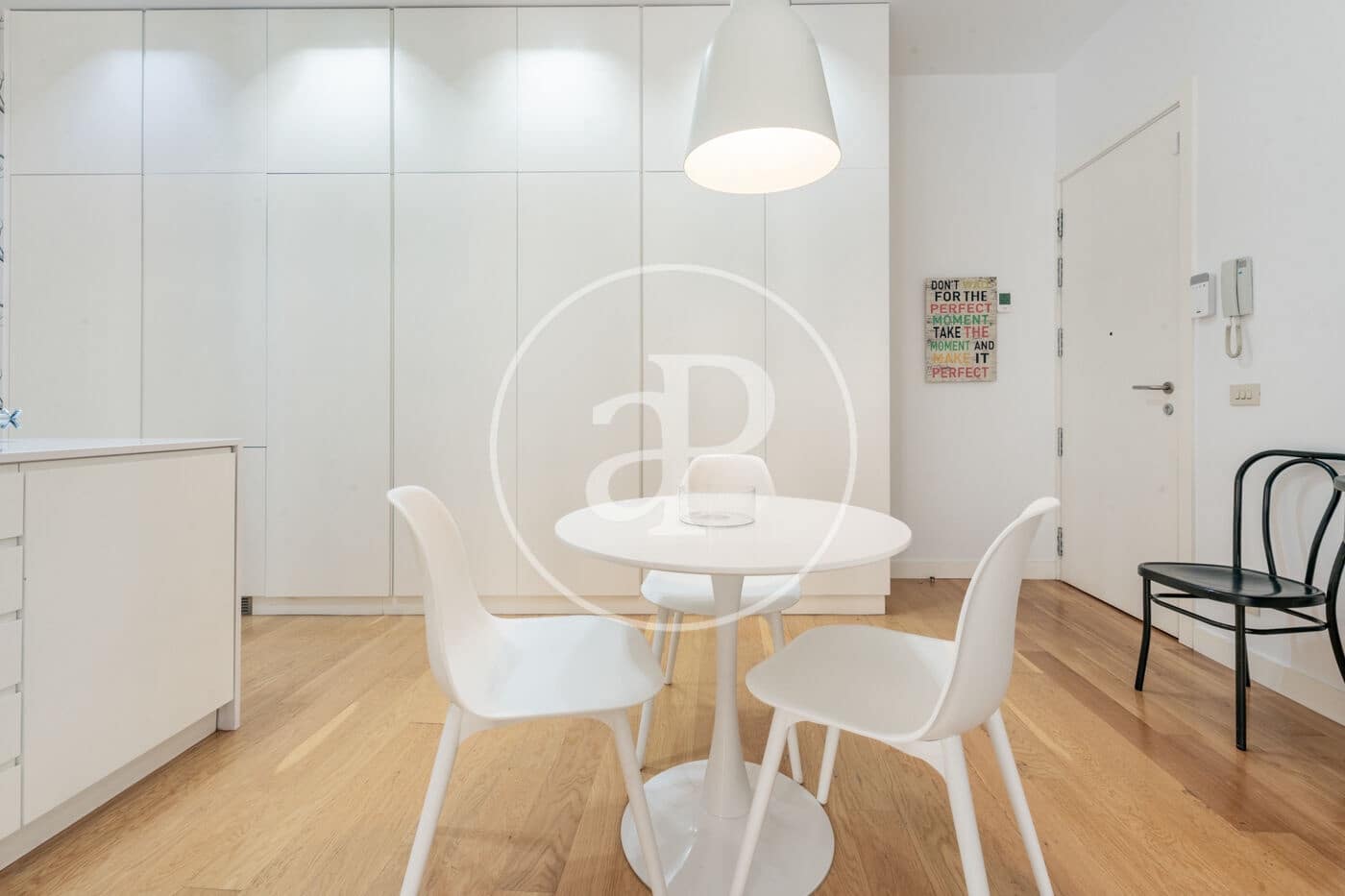 1 slaapkamer Appartement te huur in Madrid stad - € 1.900 (Ref: 9659445)