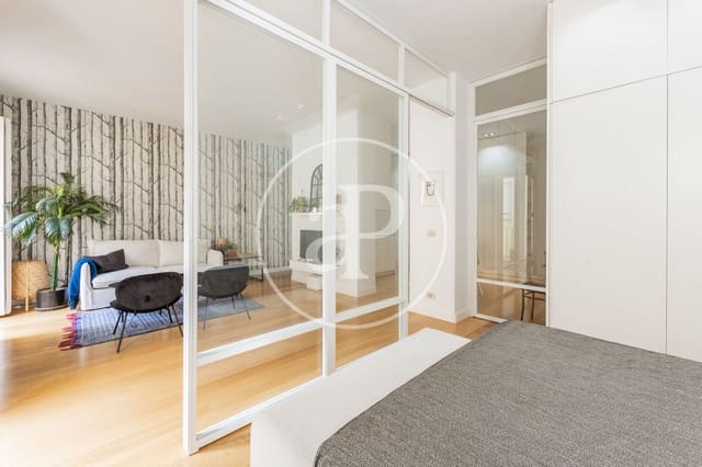 1 slaapkamer Appartement te huur in Almagro, Madrid stad - € 1.900 (Ref: 9659445)