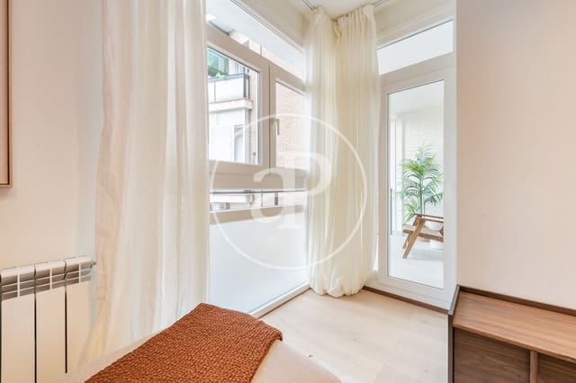 3 sypialnia Apartament na sprzedaż w Rios Rosas, Miasto Madryt - 989 000 € (Ref: 9659448)