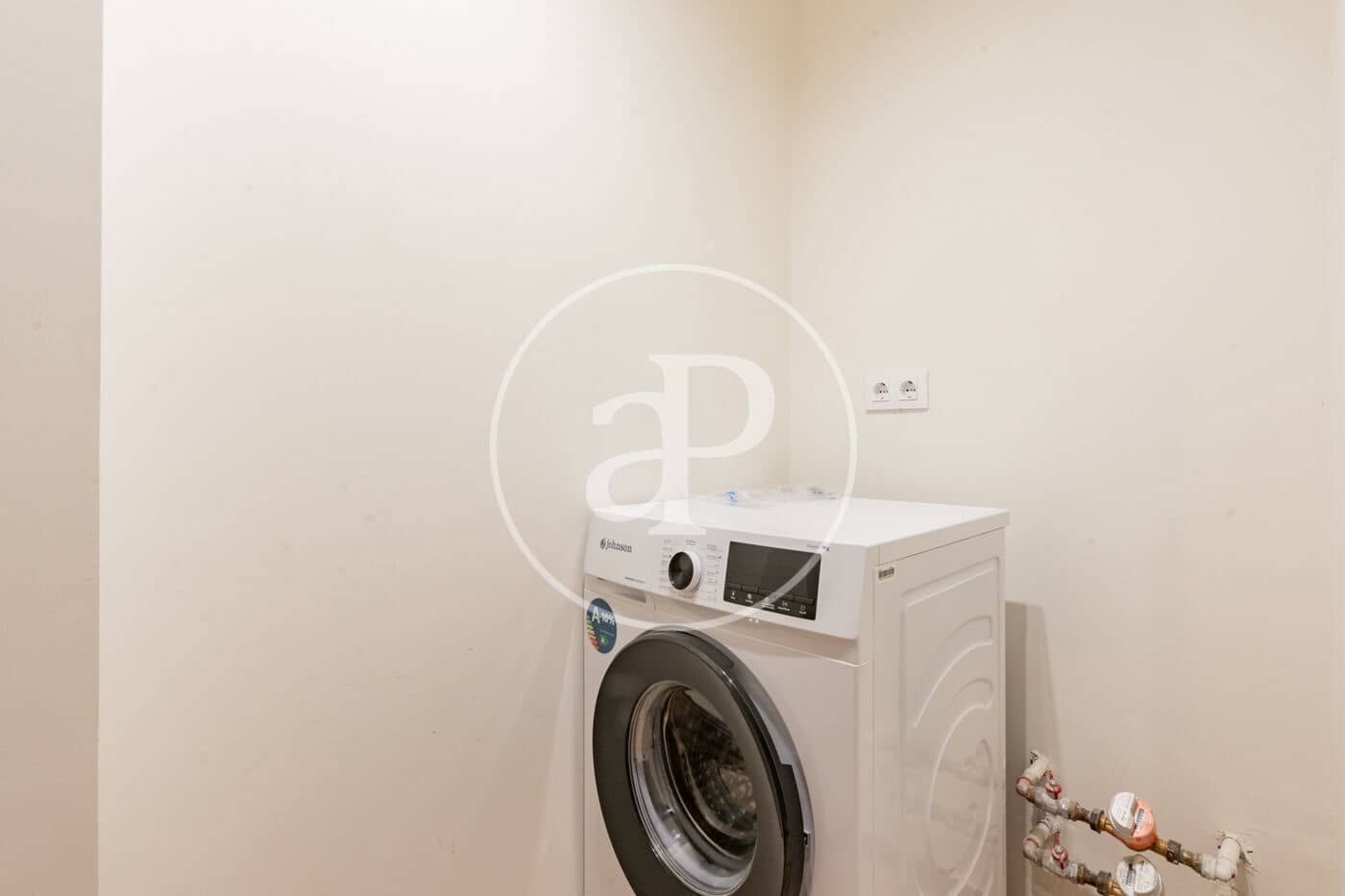 3 slaapkamer Appartement te koop in Madrid stad - € 989.000 (Ref: 9659448)