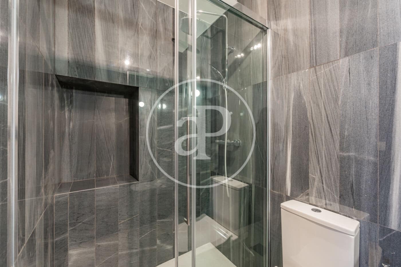 3 slaapkamer Appartement te koop in Madrid stad - € 989.000 (Ref: 9659448)