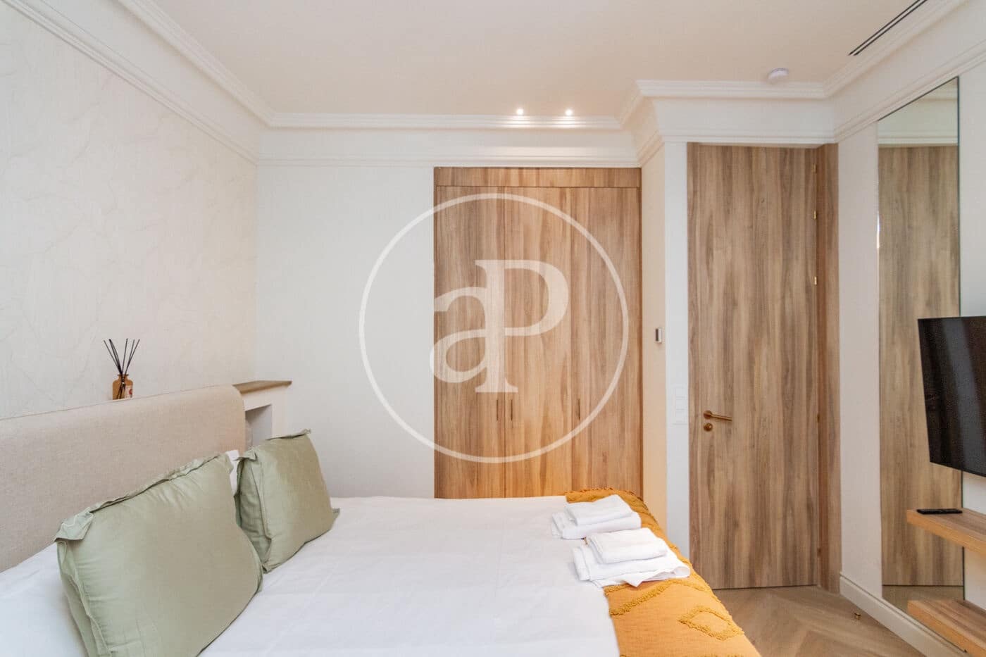 2 bedroom Apartment for rent in Madrid city - € 4,000 (Ref: 9659449)