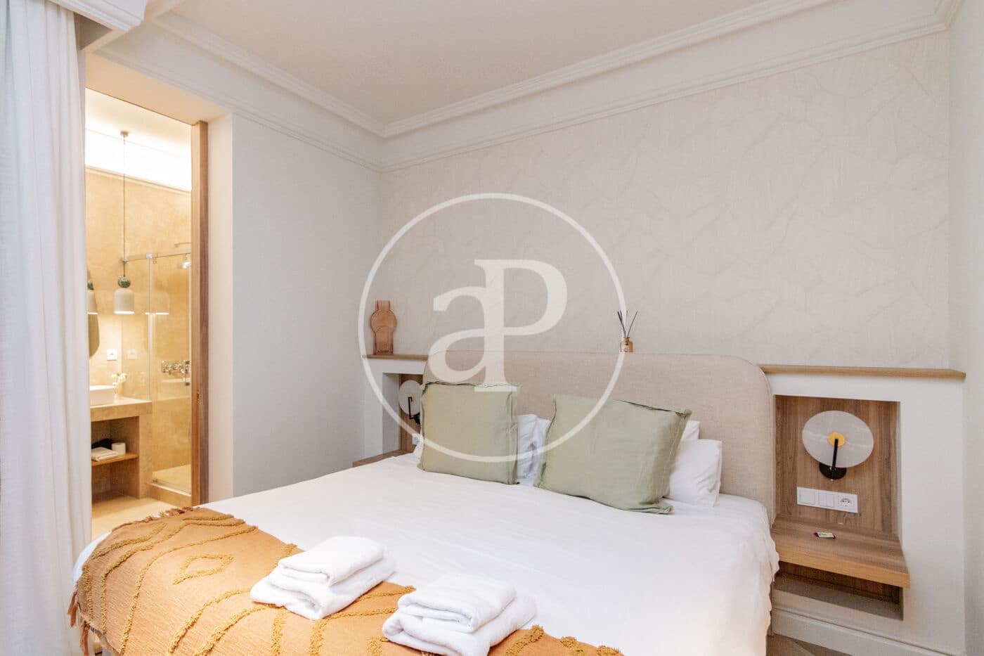 2 bedroom Apartment for rent in Madrid city - € 4,000 (Ref: 9659449)
