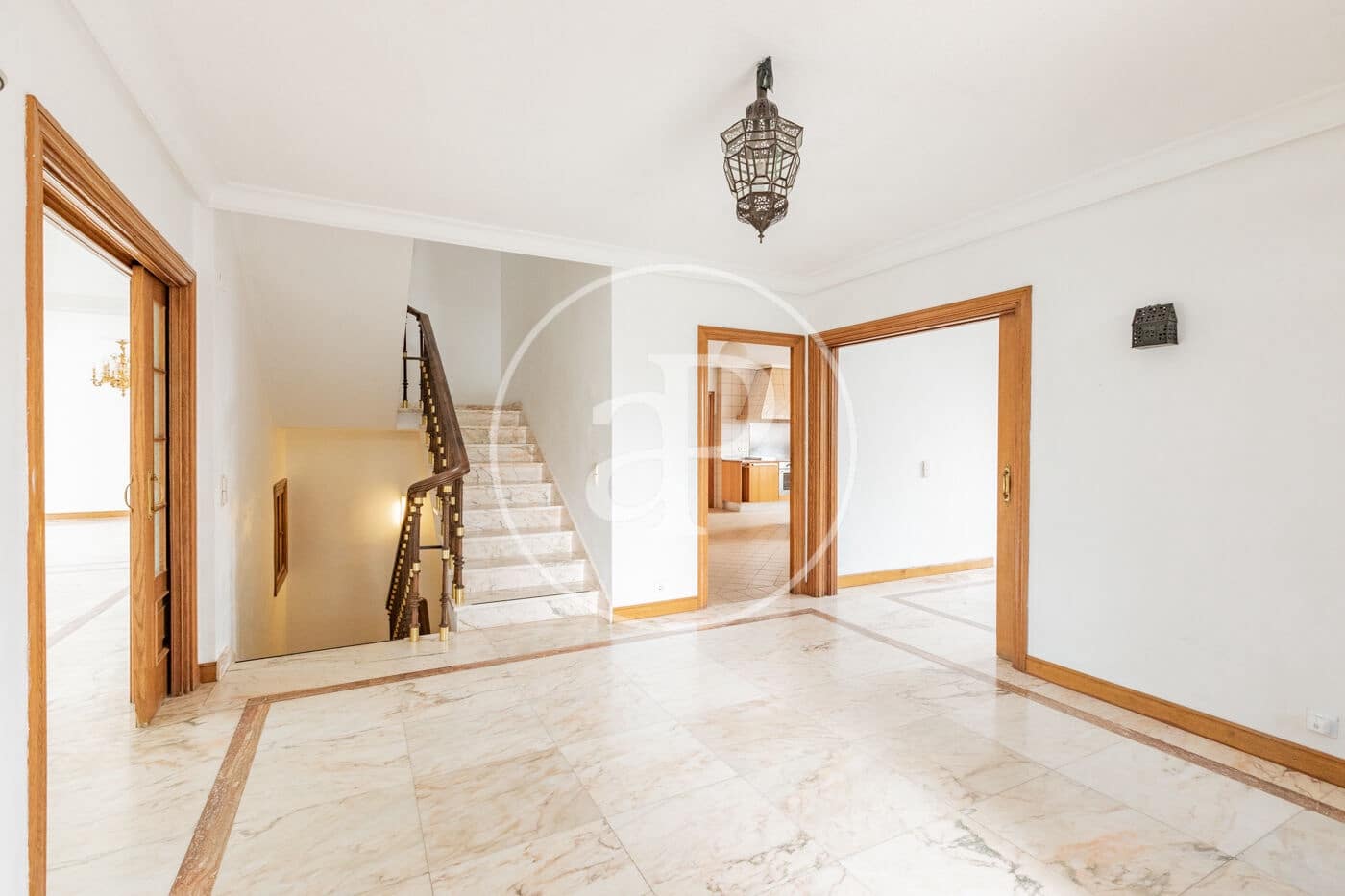 6 slaapkamer Villa te koop in San Sebastian de los Reyes met zwembad - € 1.700.000 (Ref: 9659452)