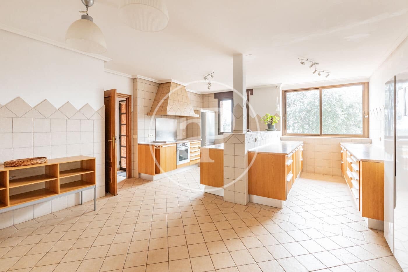 6 slaapkamer Villa te koop in San Sebastian de los Reyes met zwembad - € 1.700.000 (Ref: 9659452)