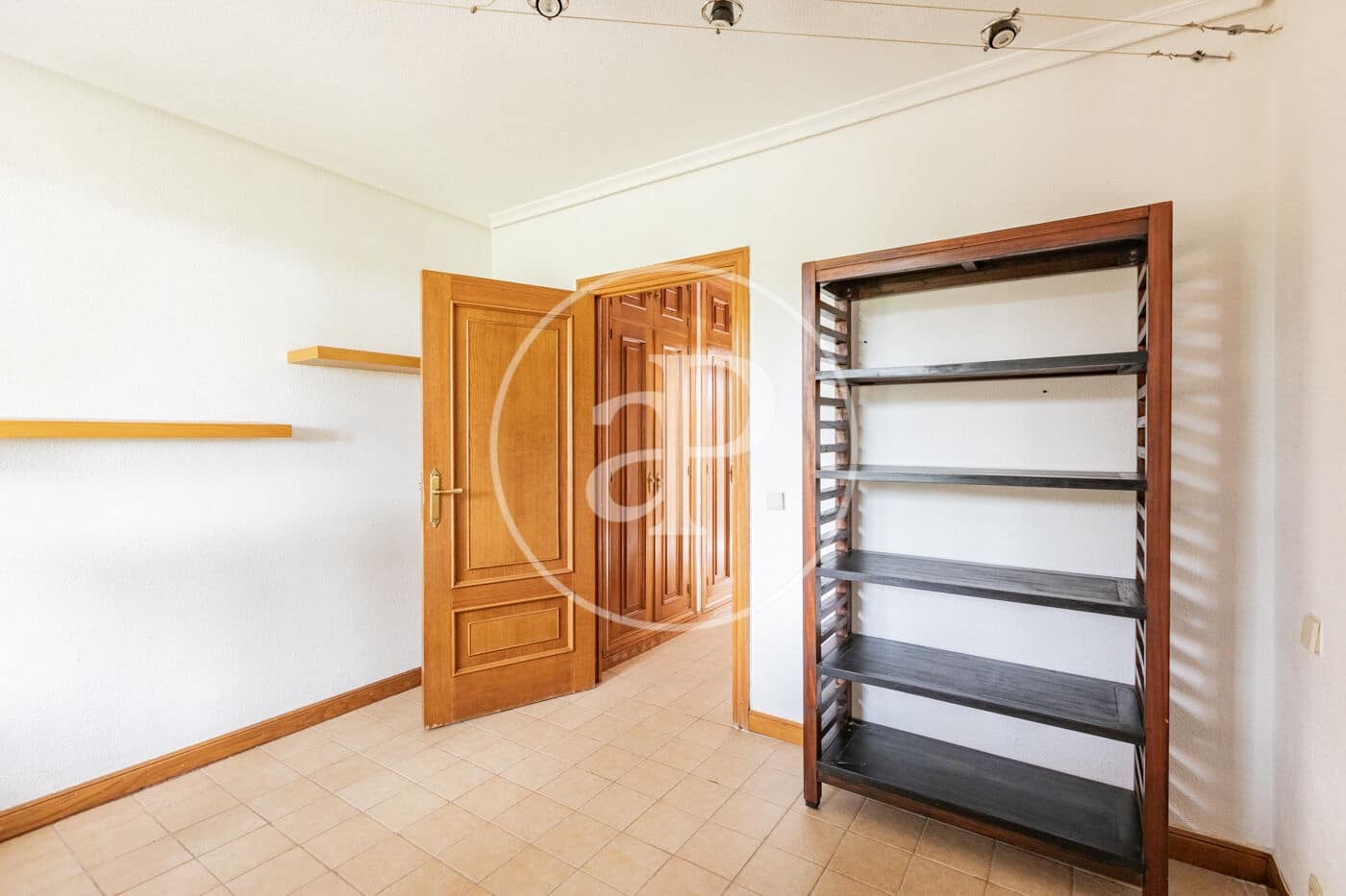 6 slaapkamer Villa te koop in San Sebastian de los Reyes met zwembad - € 1.700.000 (Ref: 9659452)