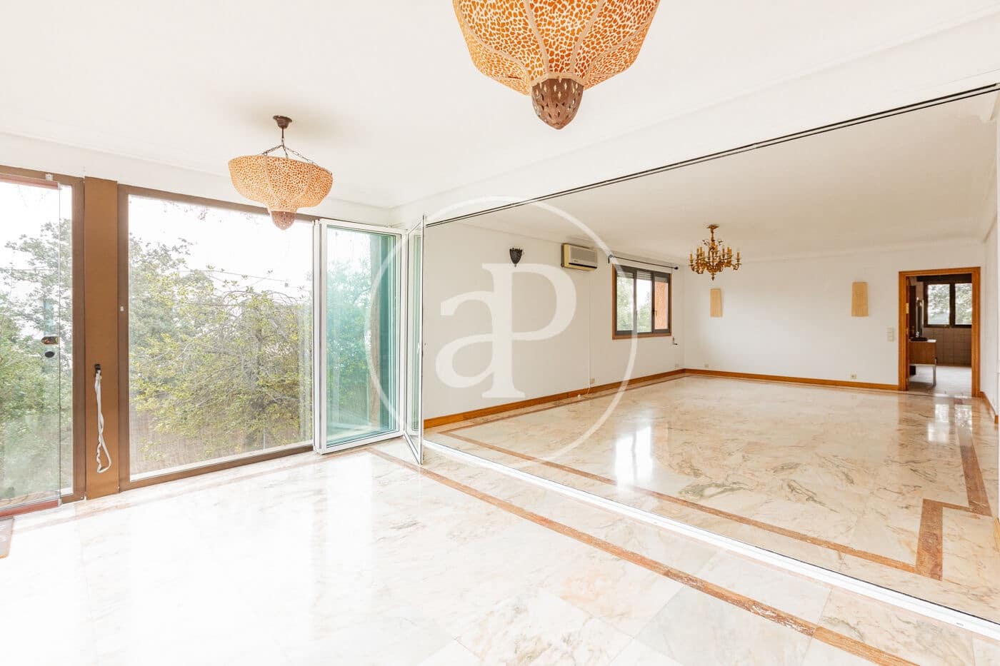 6 slaapkamer Villa te koop in San Sebastian de los Reyes met zwembad - € 1.700.000 (Ref: 9659452)