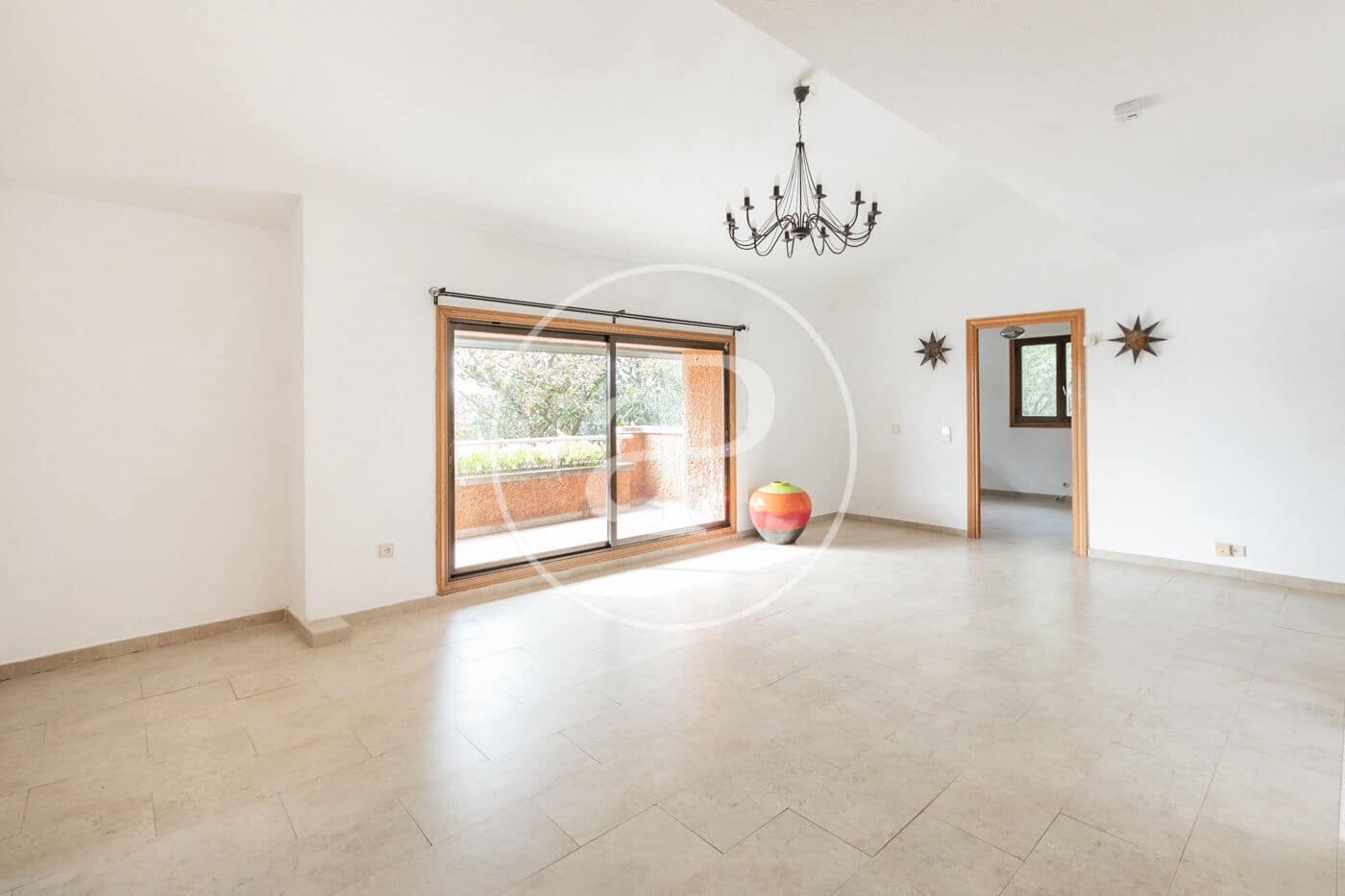 6 slaapkamer Villa te koop in San Sebastian de los Reyes met zwembad - € 1.700.000 (Ref: 9659452)