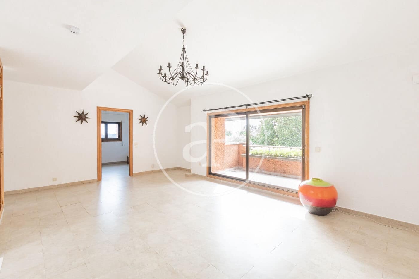 6 slaapkamer Villa te koop in San Sebastian de los Reyes met zwembad - € 1.700.000 (Ref: 9659452)