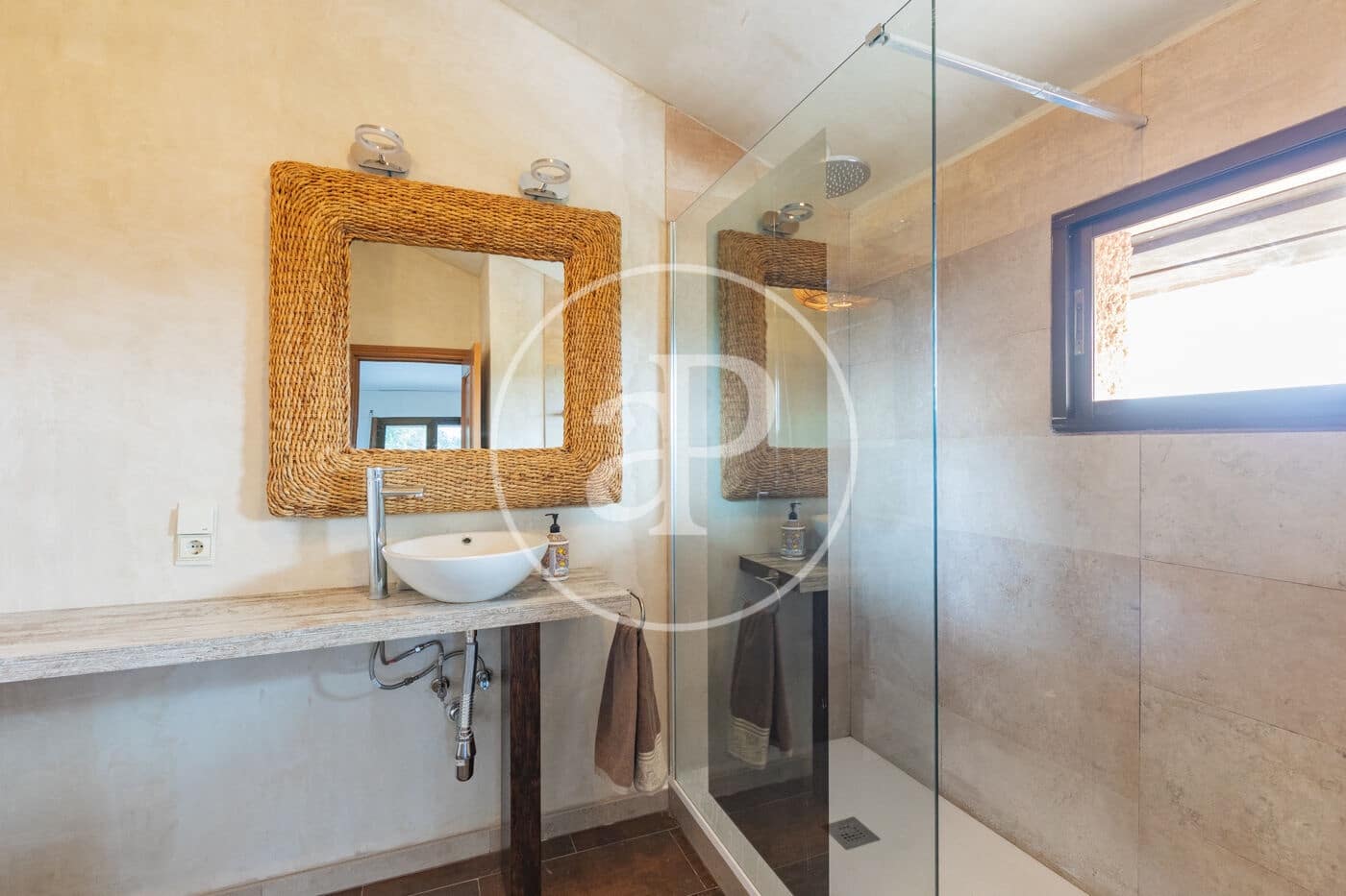 6 slaapkamer Villa te koop in San Sebastian de los Reyes met zwembad - € 1.700.000 (Ref: 9659452)