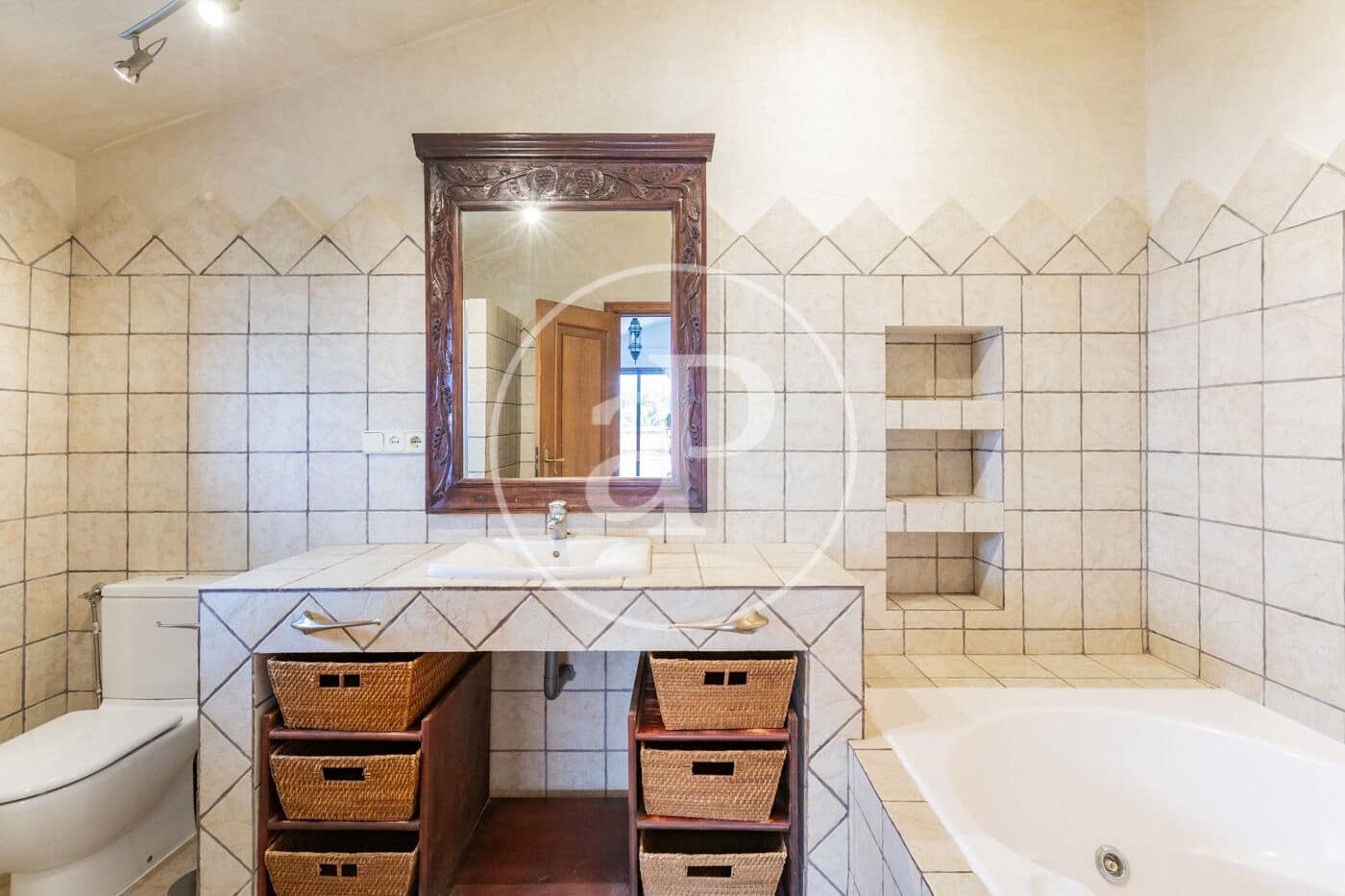 6 slaapkamer Villa te koop in San Sebastian de los Reyes met zwembad - € 1.700.000 (Ref: 9659452)