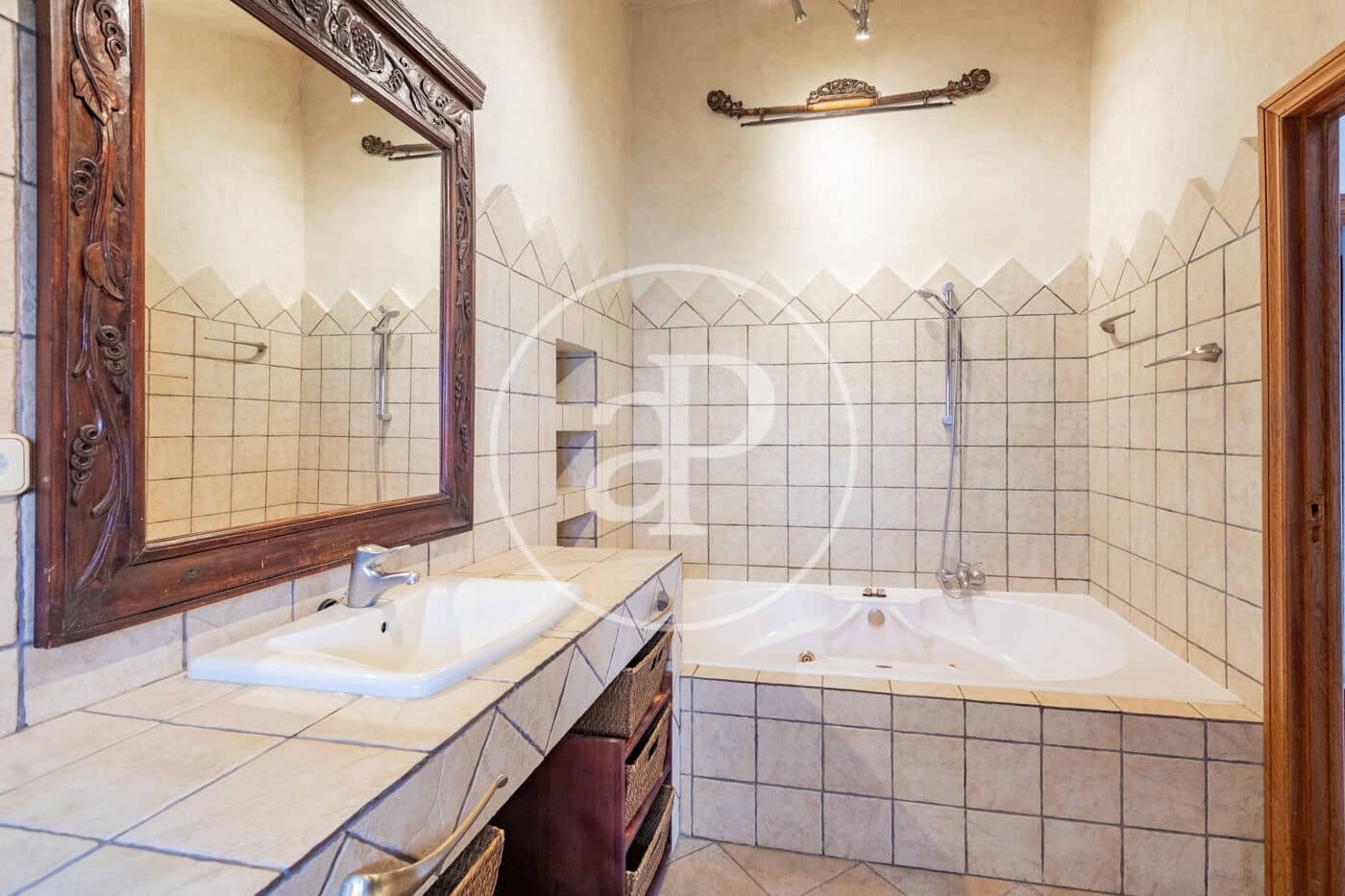 6 slaapkamer Villa te koop in San Sebastian de los Reyes met zwembad - € 1.700.000 (Ref: 9659452)