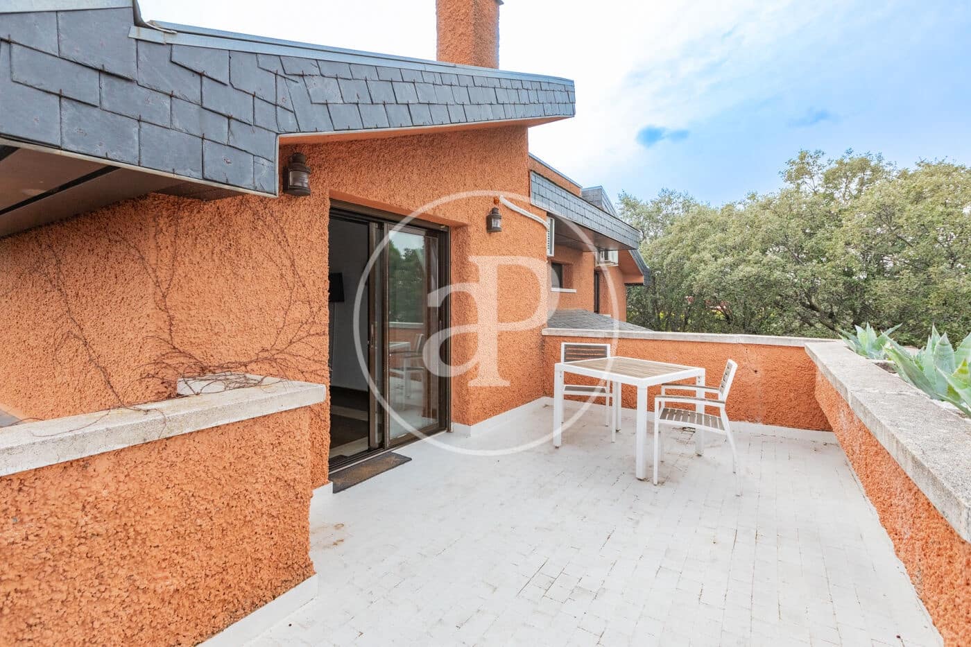 6 slaapkamer Villa te koop in San Sebastian de los Reyes met zwembad - € 1.700.000 (Ref: 9659452)