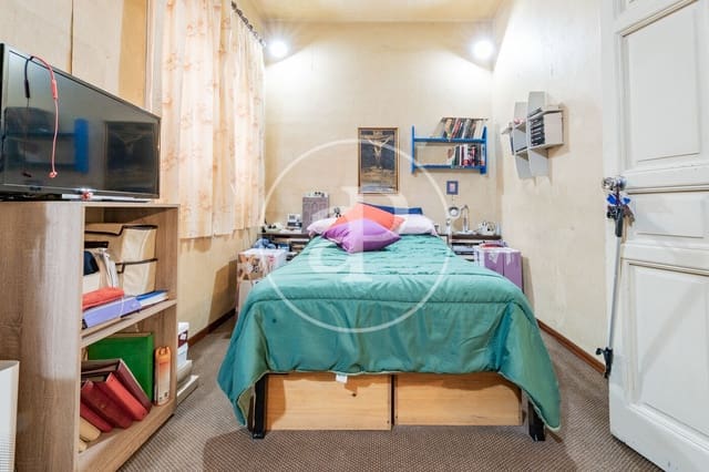 5 bedroom Apartment for sale in Universidad, Madrid city - € 990,000 (Ref: 9659453)