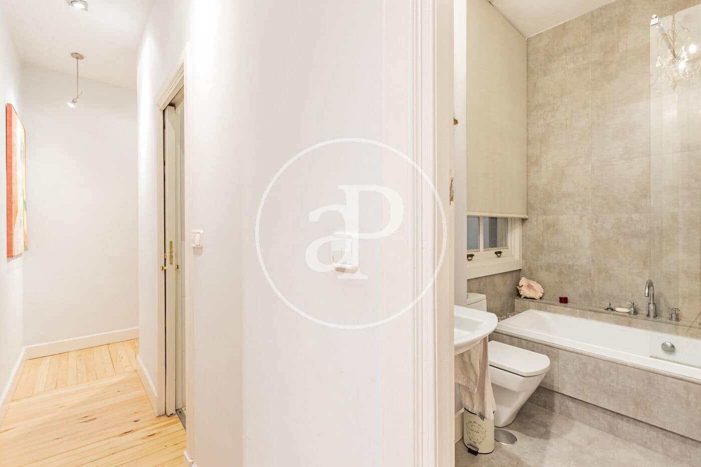 3 bedroom Apartment for rent in Madrid city - € 4,100 (Ref: 9659454)