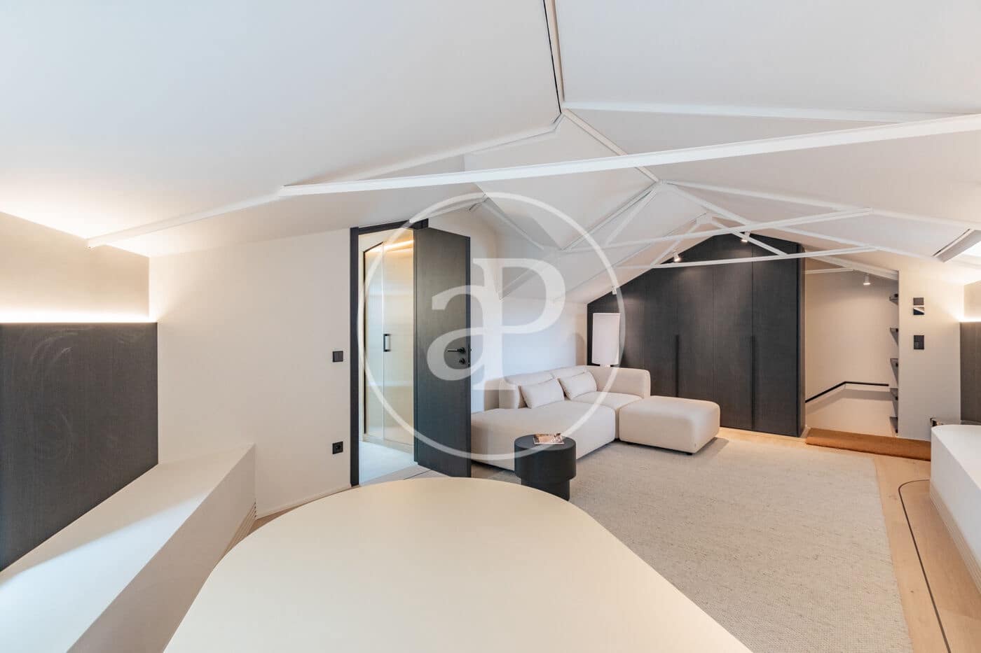 4 soveværelse Penthouse til salg i Madrid by - € 3.590.000 (Ref: 9666508)