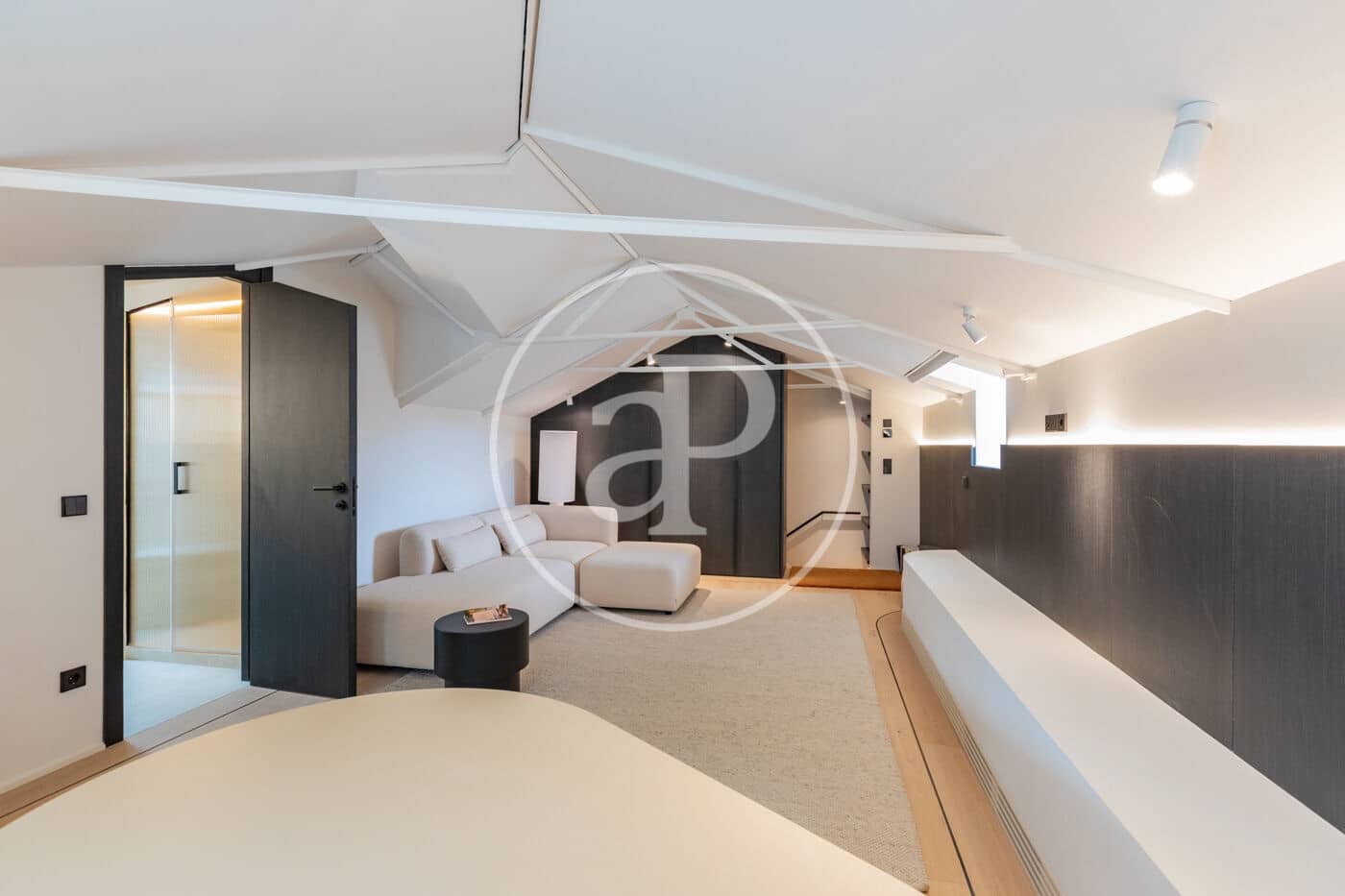 4 soveværelse Penthouse til salg i Madrid by - € 3.590.000 (Ref: 9666508)