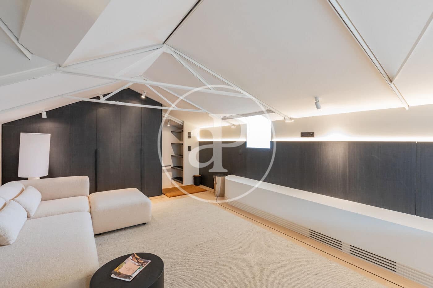 4 soveværelse Penthouse til salg i Madrid by - € 3.590.000 (Ref: 9666508)